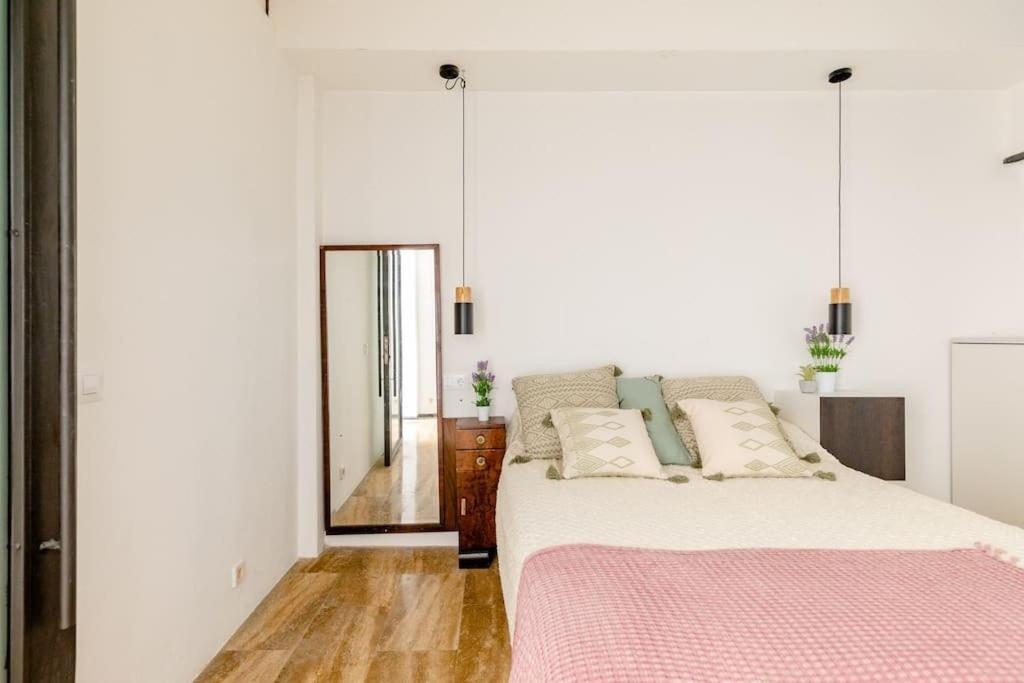 Cozy Loft Patio+Pool +Wifi Apartman Valencia Kültér fotó