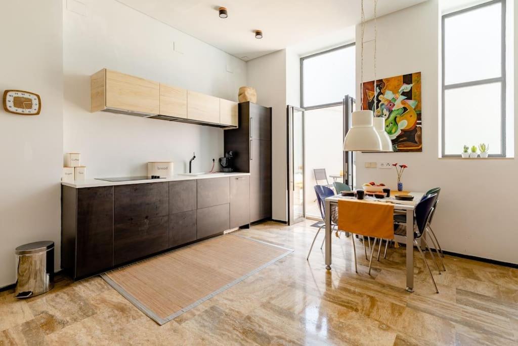 Cozy Loft Patio+Pool +Wifi Apartman Valencia Kültér fotó