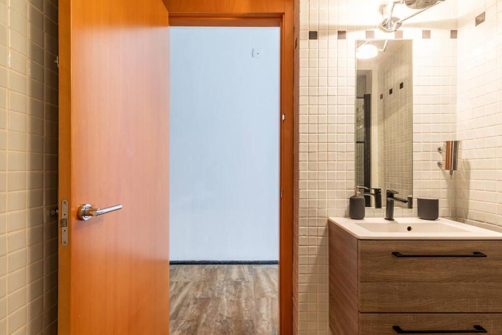 Cozy Loft Patio+Pool +Wifi Apartman Valencia Kültér fotó