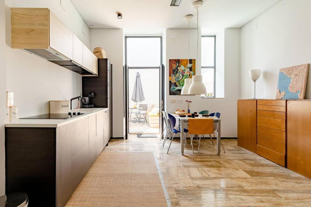 Cozy Loft Patio+Pool +Wifi Apartman Valencia Kültér fotó